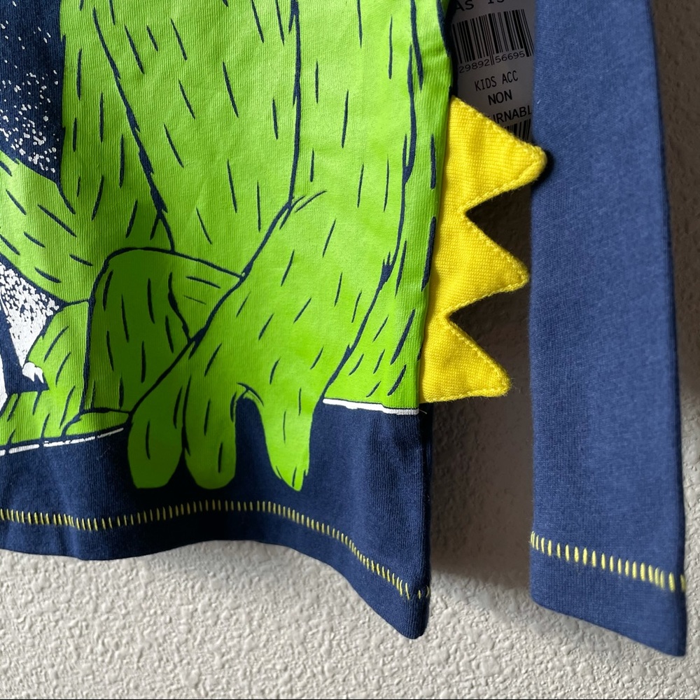 3/$15 Joe Fresh Chill Dinosaur 3D Top 12-18 Months - Picture 2 of 6
